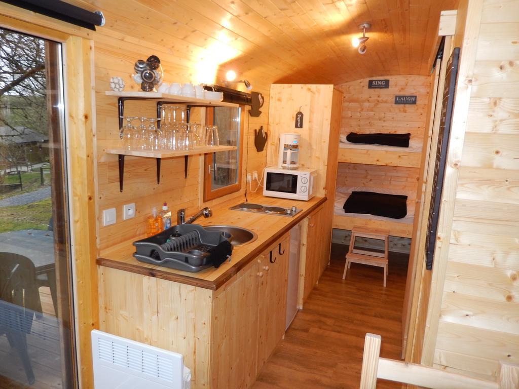 B&B Le 'Ti 'Bou De Refuge Бульон Номер фото